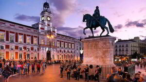 Taxi de Valencia a Madrid. Puerta del Sol
